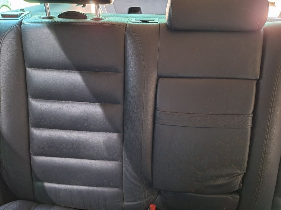 Bancheta Spatar Spate Dreapta Piele Volkswagen Touareg 7La, 7L6, 7L7