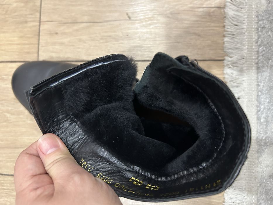 Продам зимние сапоги