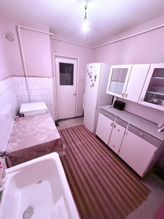 Apartament cu 2 camere  !Târgu Jiu, zona centrală, Strada Unirii !