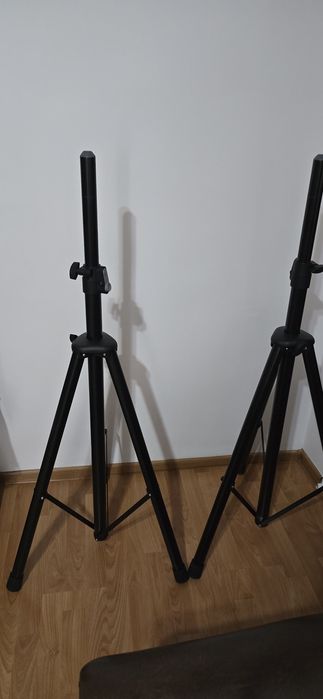 Mixer cu mp3 + stative boxe