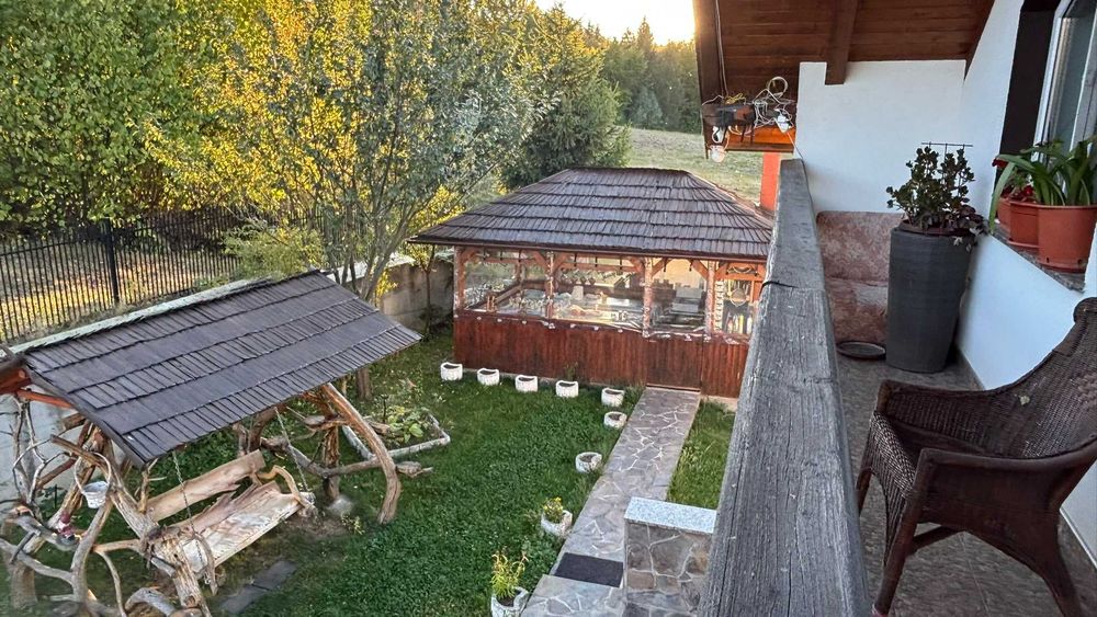 Vând casă situată în Moisei, Maramureș