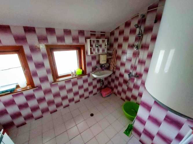 Продава се Къща в с. Момино, Област Търговище - 265 кв.м за 524 €/кв.м - Снимка #9