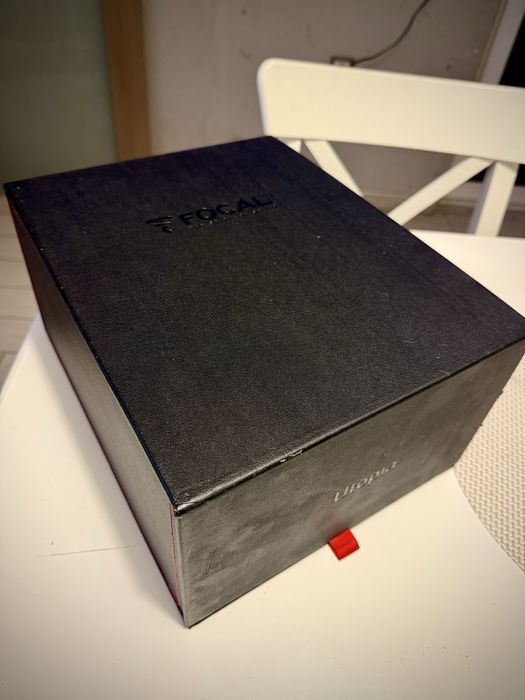 Focal Utopia headphones аудиофилски слушалки