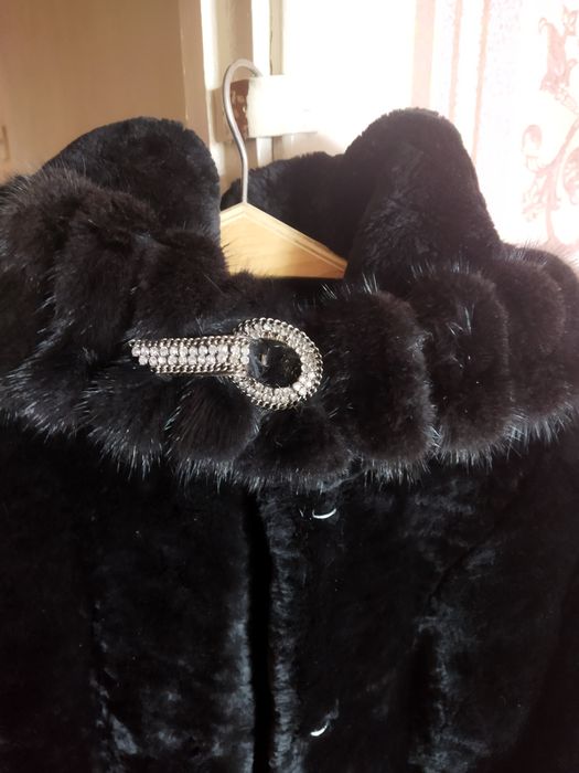 Продам шубу в отличном состоянии
