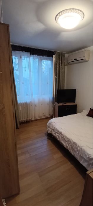 Vand apartament 3 camere  SECTOR 4 DIRECT PROPIETAR