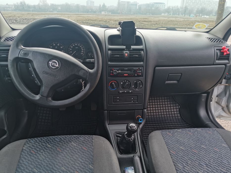 Vând Opel Astra G