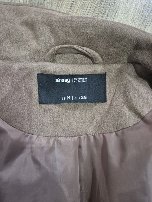 Продавам яке Sinsay