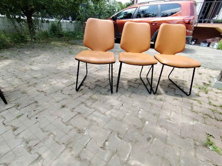 „Set scaune design modern, piele ecologică cognac