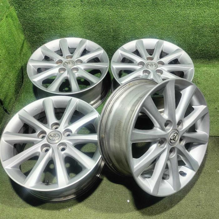 Продам Оригинальный диски Toyota Camry 40/45  R16 6,5J 5/114,3 JAPAN
