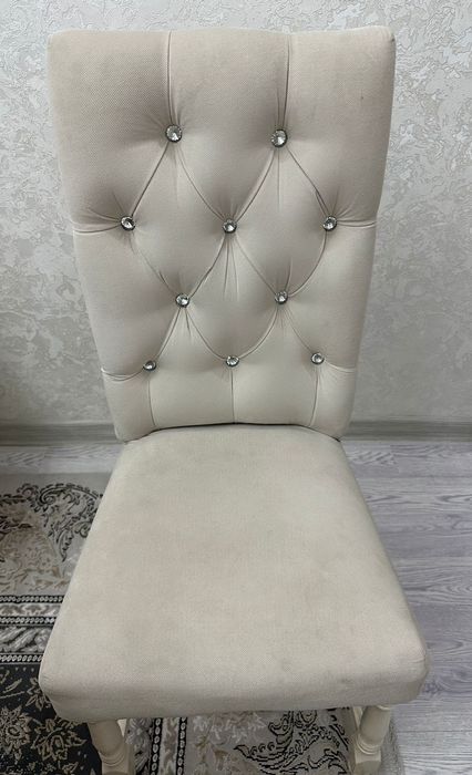 Продаю стулья мягкие 12 тысяч