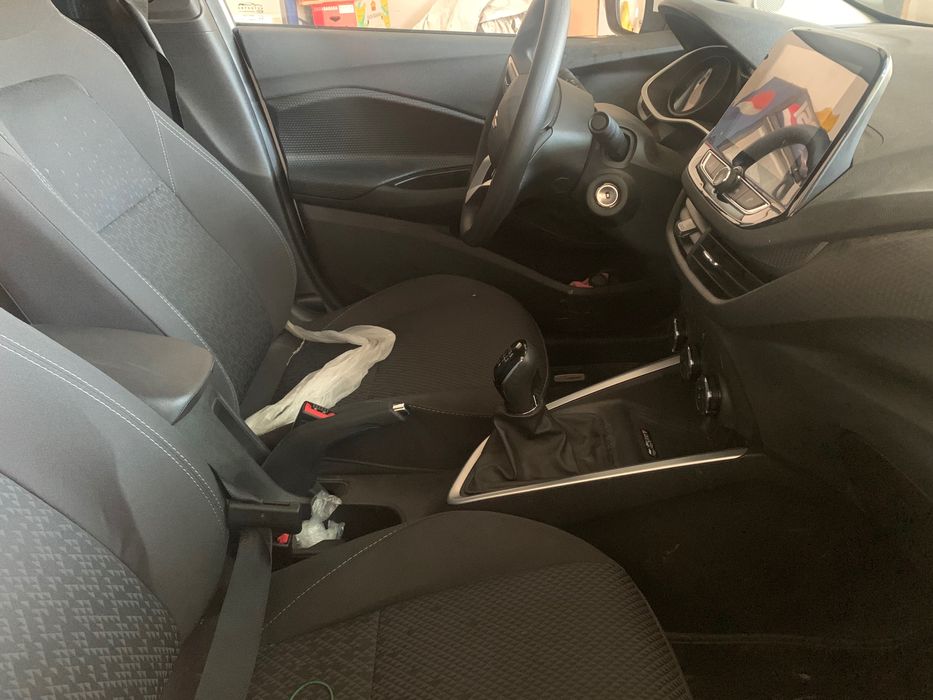 Chevrolet Onix 3LT MT – Oq rang (Summit White)