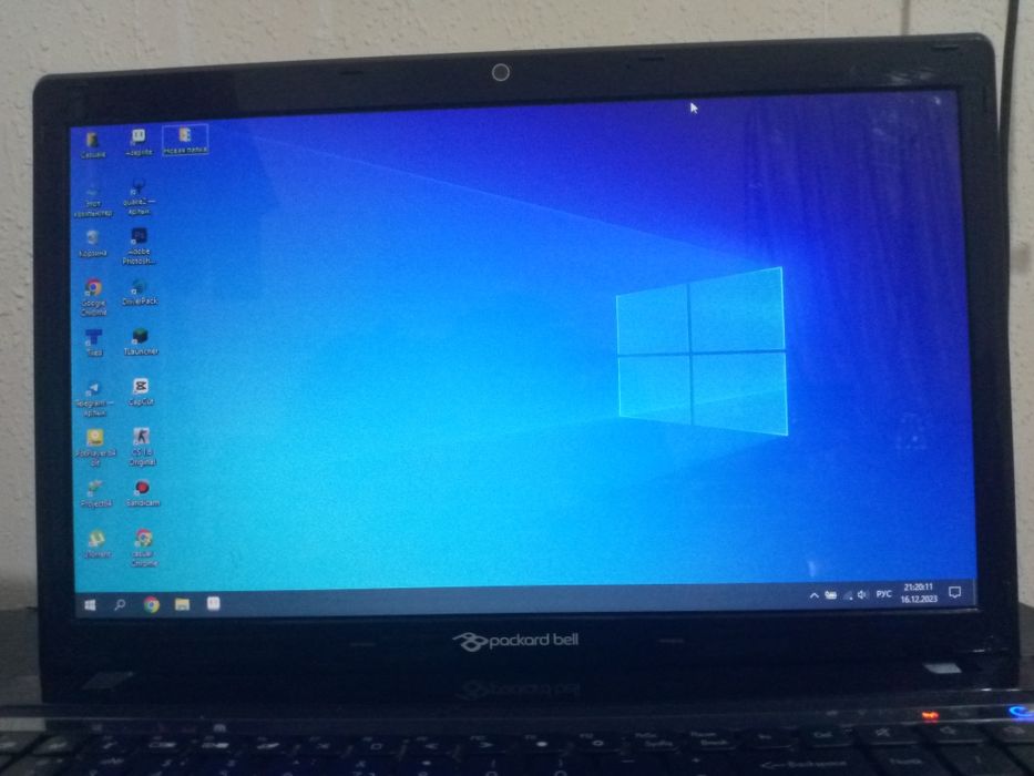 Packard Bell EasyNote TM81 — мощный ноутбук для игр, монтажа