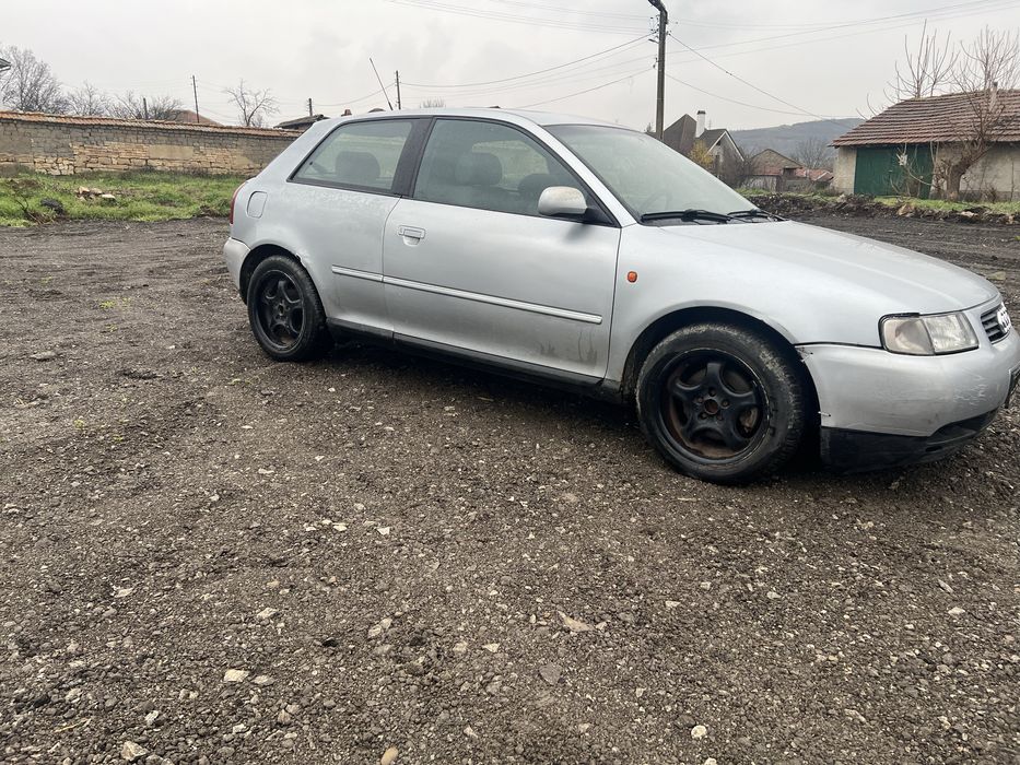 Ауди а3 8л 1.8 125 к.с само на части