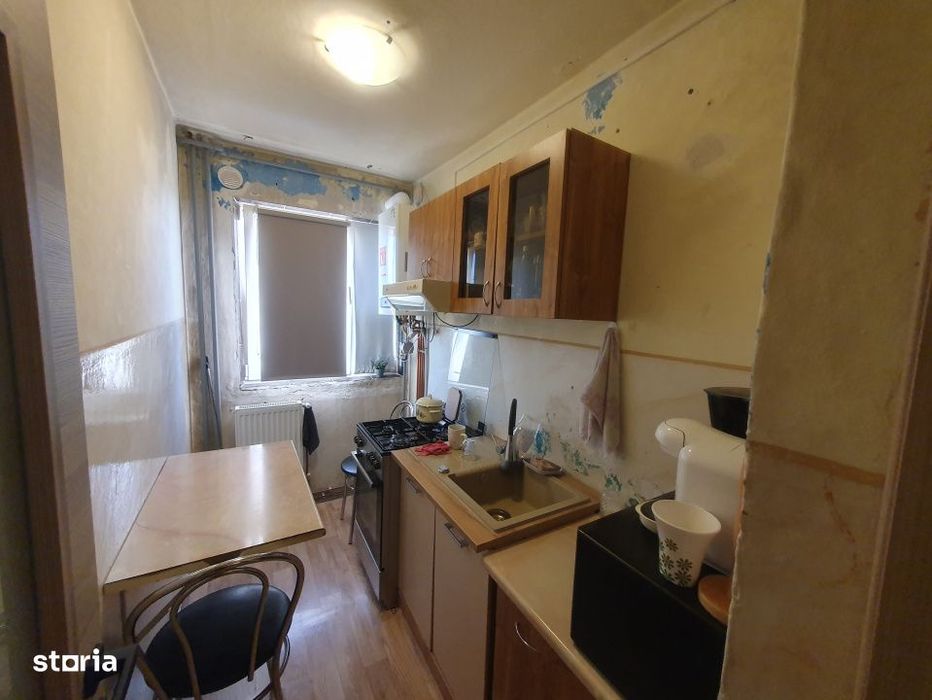 Apartament 2 camere, etaj 2, centrala proprie - Zona Steaua