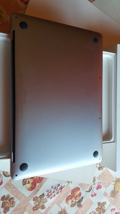 Macbook Pro 13 A1708 на части