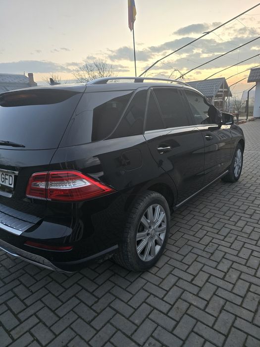 Mercedes Benz ML 250 BlueTec 4Matic, 7G-tronic