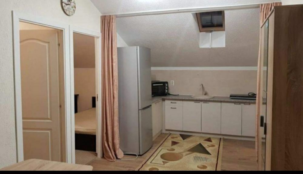 Apartament 2 dormitoare- De închiriat- zona centrala intretinerea incl