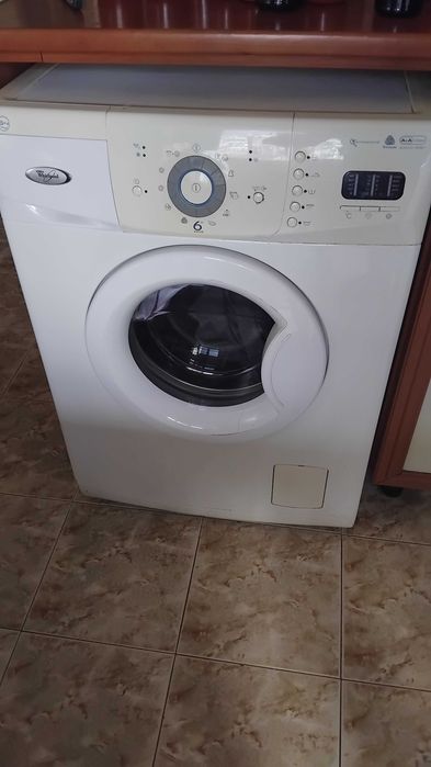 Пералня AEG и Whirlpool