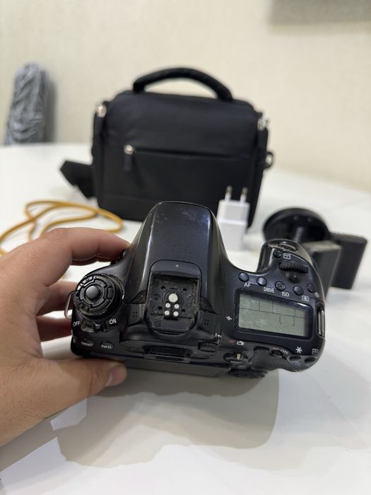 Продаю Canon 70D
