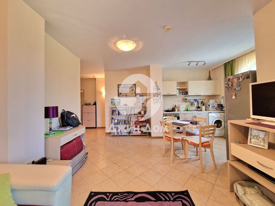 Продава се Тристаен апартамент в к.к. Слънчев бряг - 94 кв.м за 1277 €/кв.м - Снимка #2