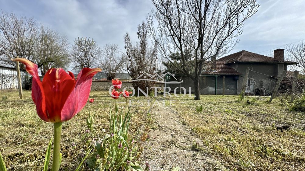 Къща в Велико Търново, област-с.Първомайци площ 112 цена 105000