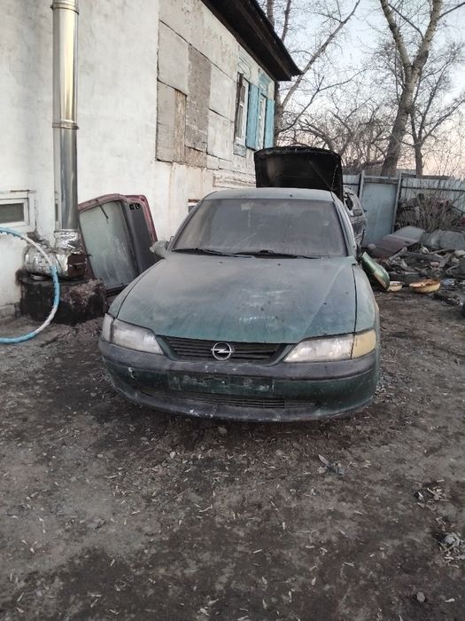 Продам по запчастям опель