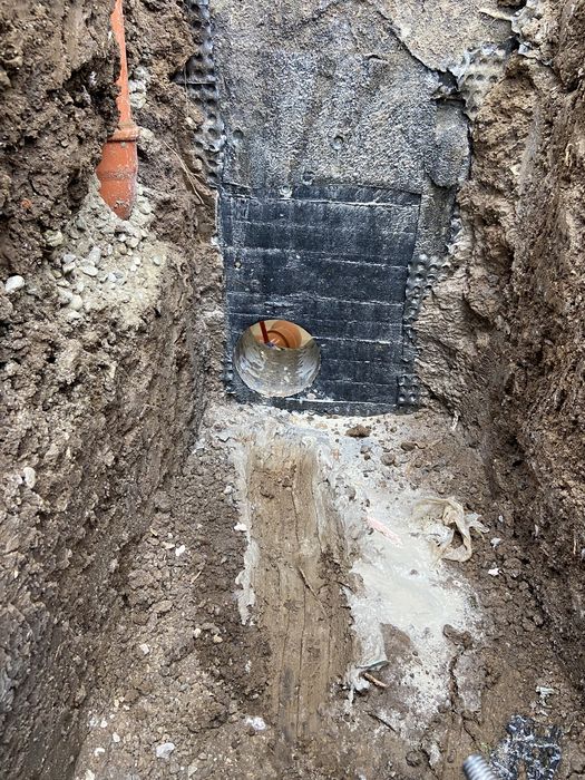 Пробиване в бетон, пробиване на отвори , дупки в бетон тухла и др.