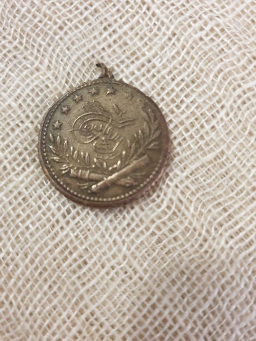 Княжески медал 1902 г - Васил Левски и  Хр. Ботев и Османски медал