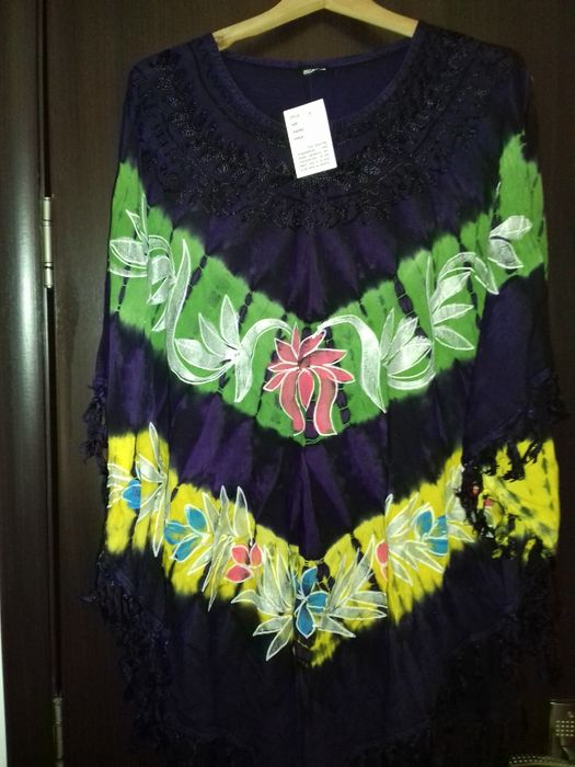 Poncho marime universala, nou cu eticheta