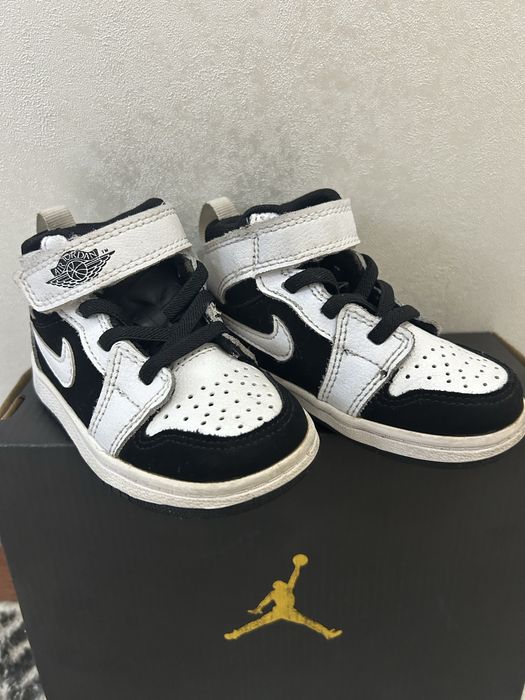 Кроссовки air jordan на мальчика