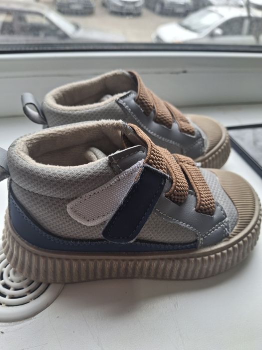 Продам кеды пришахтинск