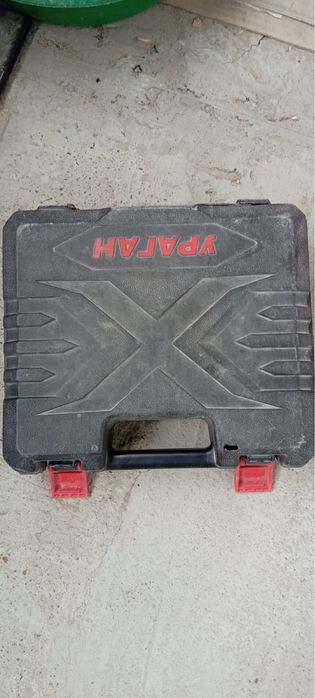 Продам шуруповерт