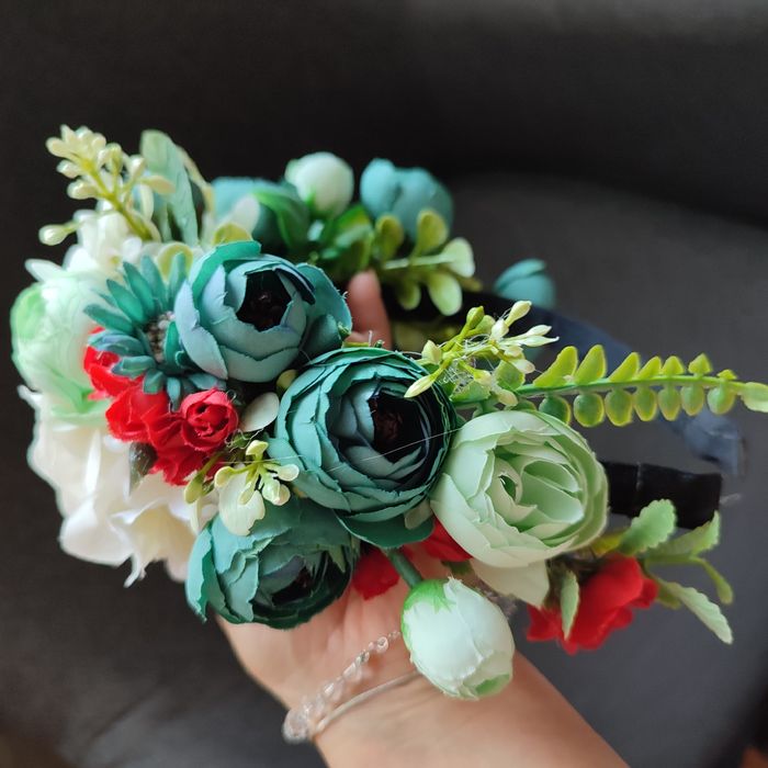 Диадема с цветя уникат