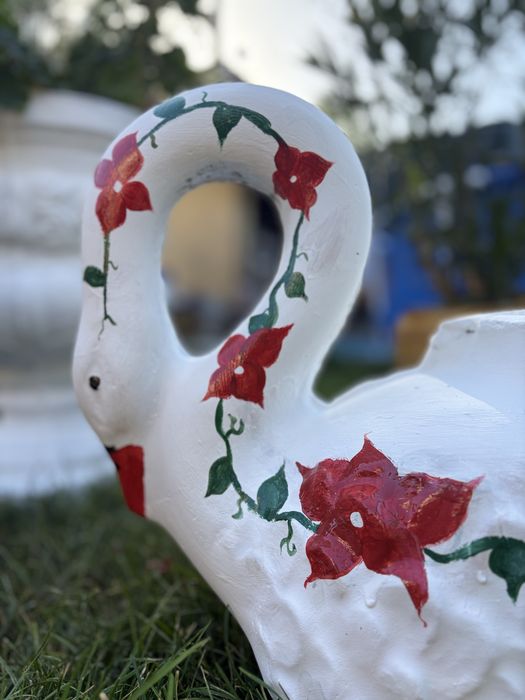 Lebădă decorativă din beton