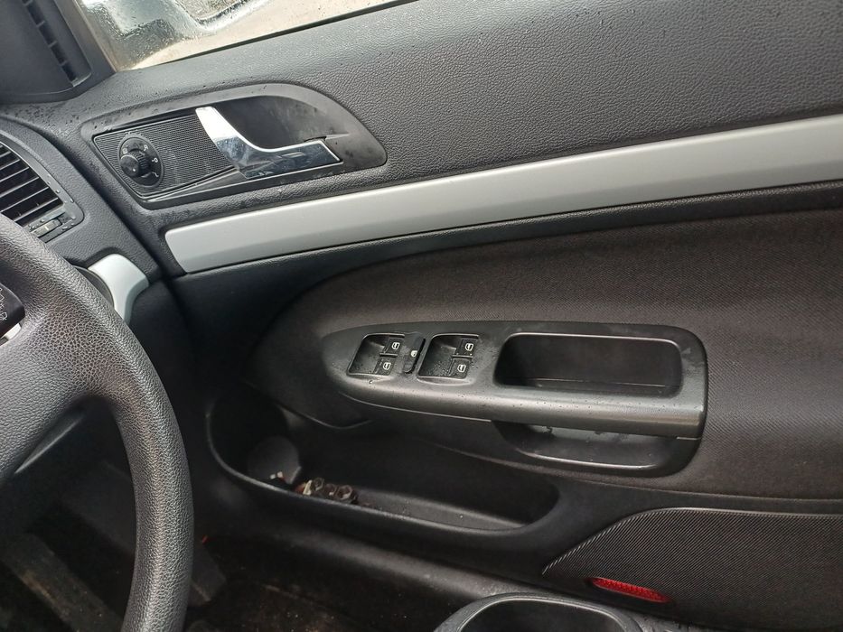 Шкода Октавия 1.6 дизел 105 к.с. на части