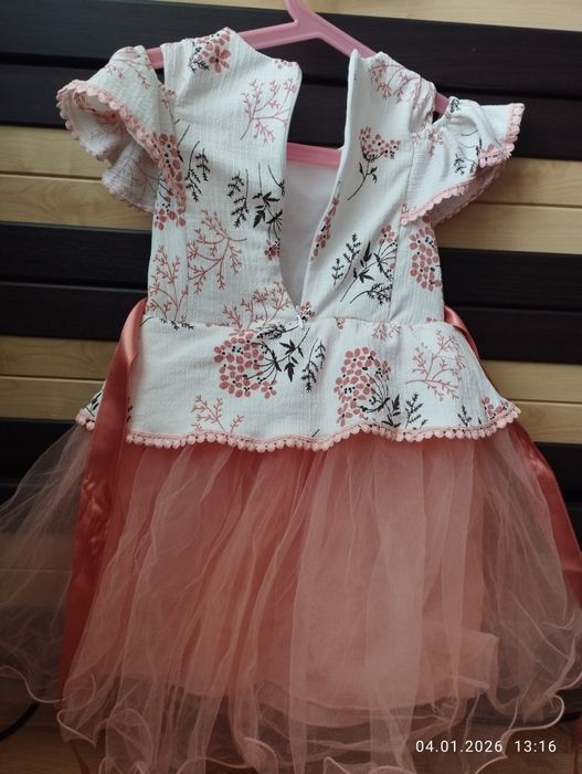 Продам платье на девочку