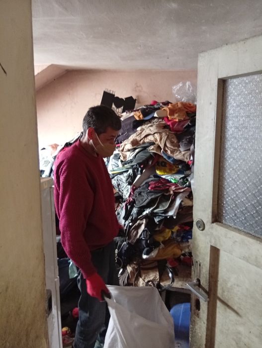 Почистване, извозване на строителни и битови отпадаци