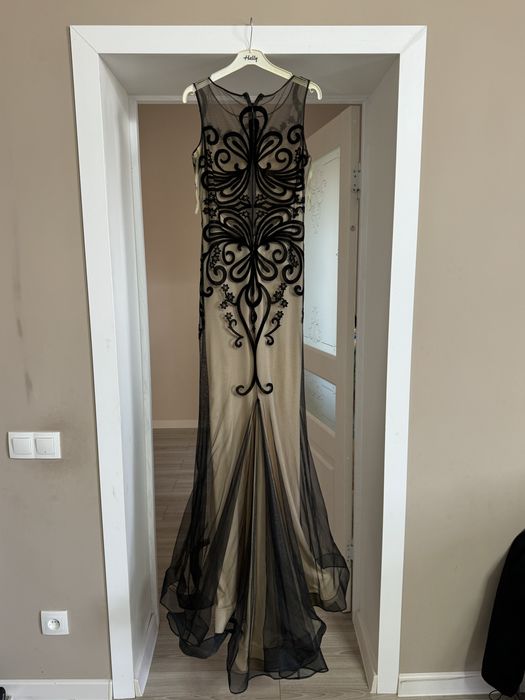 Платье вечернее.