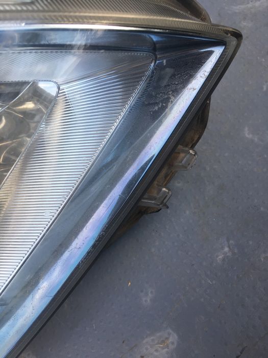 Faruri St/Dr Toyota Prius 3 2009-2012. Volan stinga. Originale.