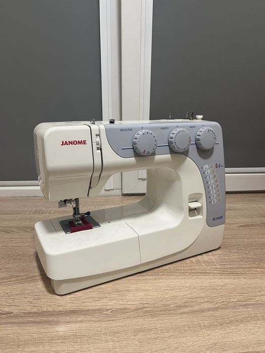 Швейная машина Janome EL545s