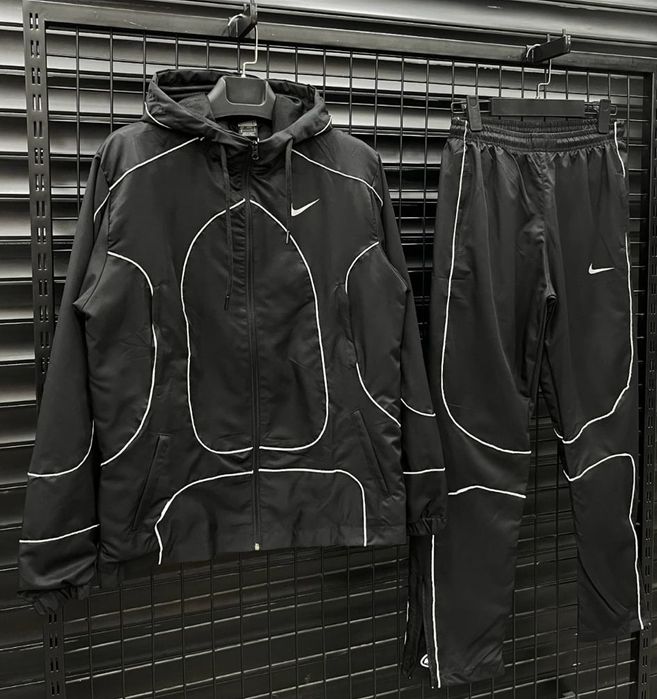 Oferta!! Trening fas Nike,calitate luxury,cititi va rog descrierea!