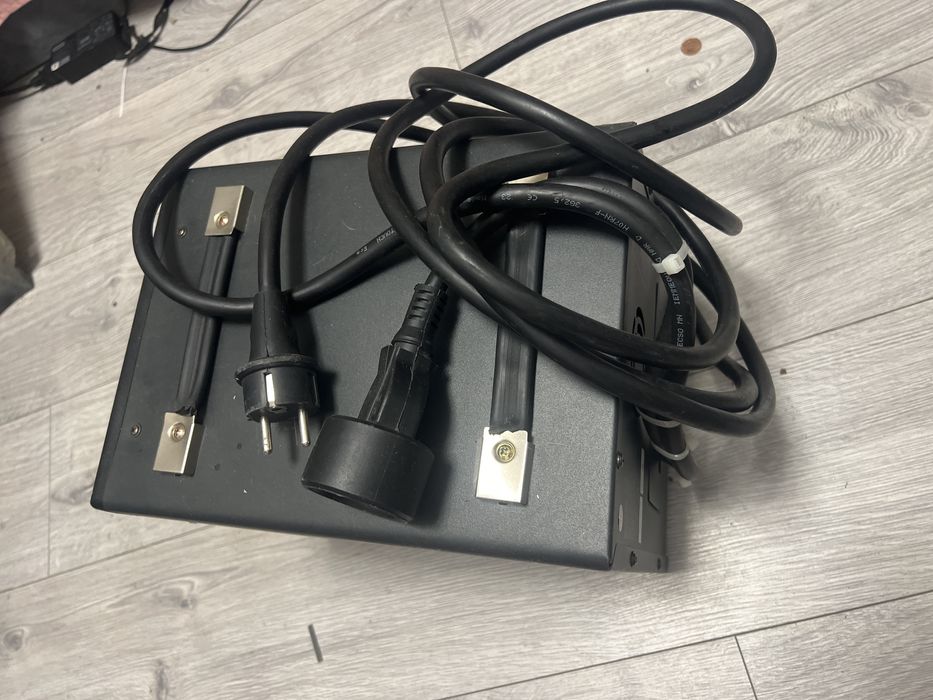 Vand stabilizator de tensiune