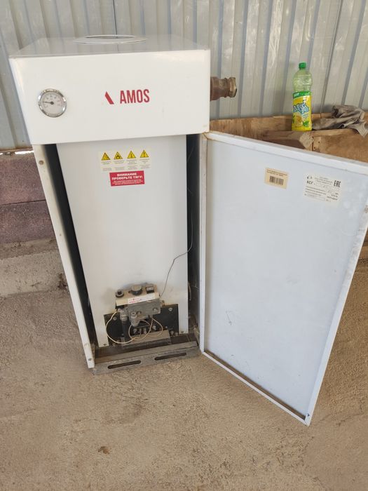 Напольный газовый котёл продам