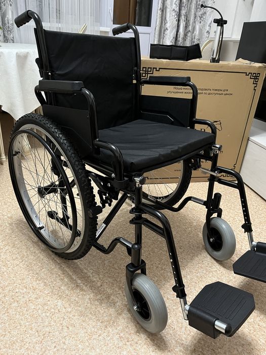 Продам инвалидную коляску