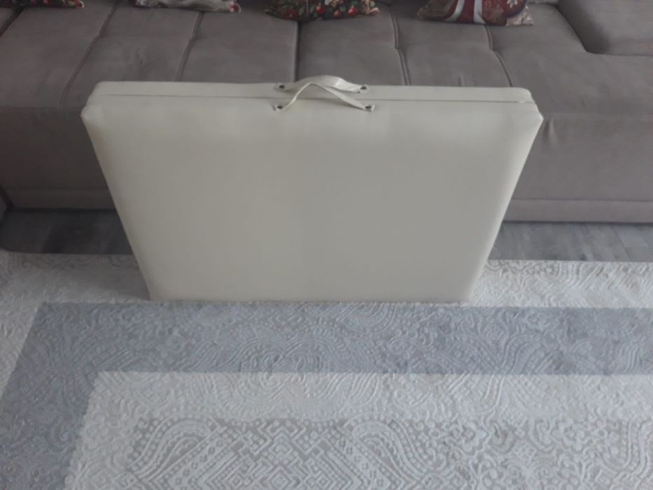 Кушетка для массажа