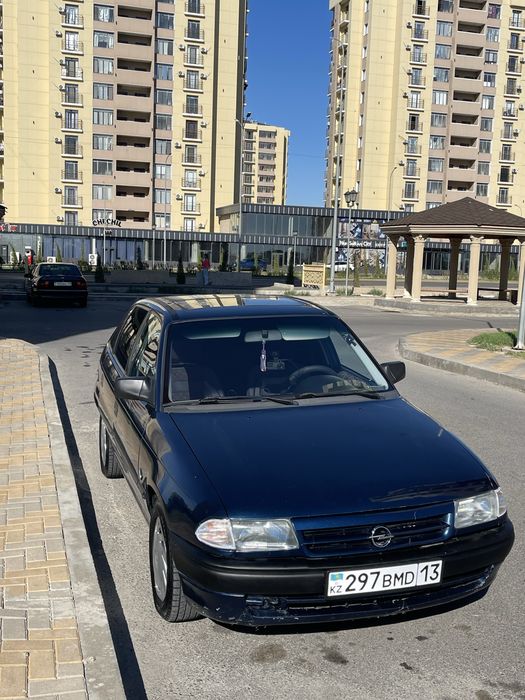 Опель Астра 1993ж сатылады срочно!