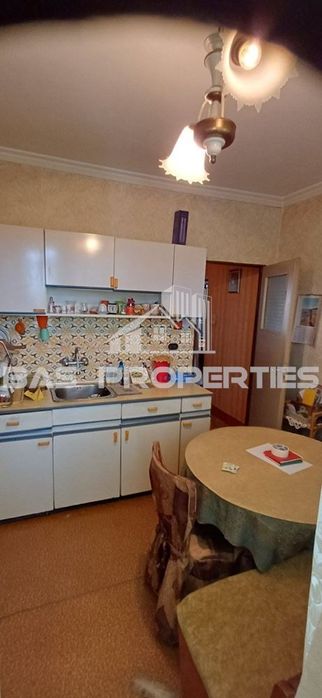 Продава се Тристаен апартамент в София, Надежда 2 - 95 кв.м за 1885 €/кв.м - Снимка #1