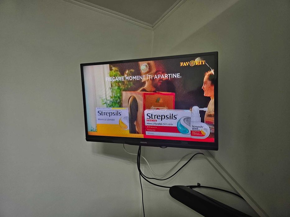 Vand 2 Televizoare (TV Samsung LE-26R81B/TV Philips, 28PHH4109 71cm