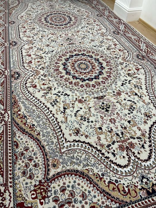 Продается ковер для зала