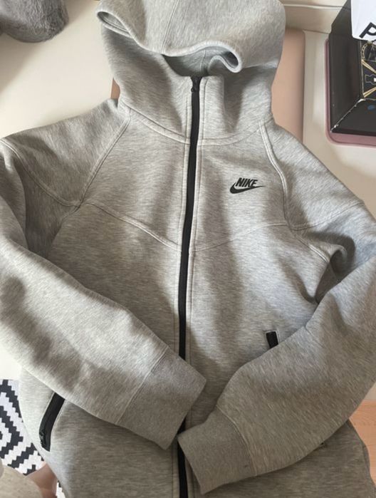 Дамско горнище Nike tech fleece